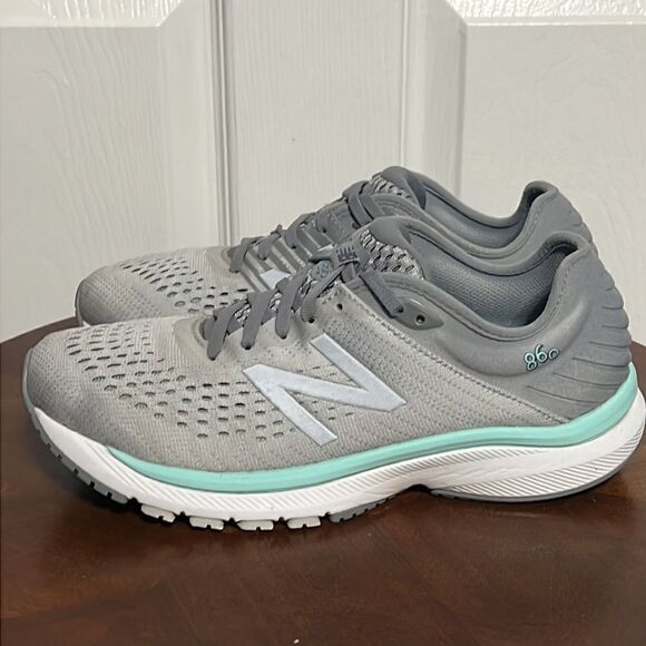 🔥🔥 NEW BALANCE 860 V10 Running Shoes - Silver/Mint - Women Sz 9.5 - EXCELLENT - Picture 4 of 12